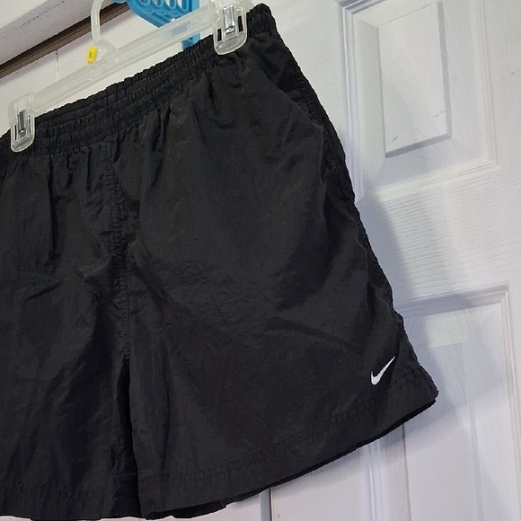 Nike Women's Black Athletic Shorts - Picture 2 of 9